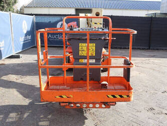 2006-jlg-e400an-1439193-46409248