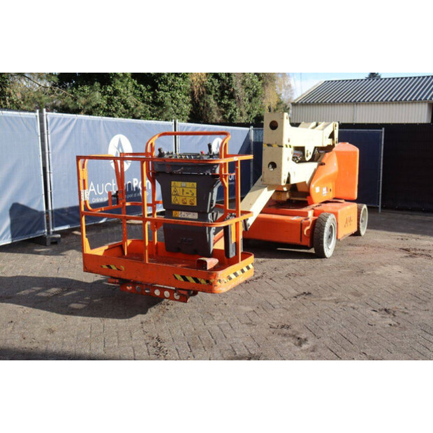 2006 JLG E400AN-46409249