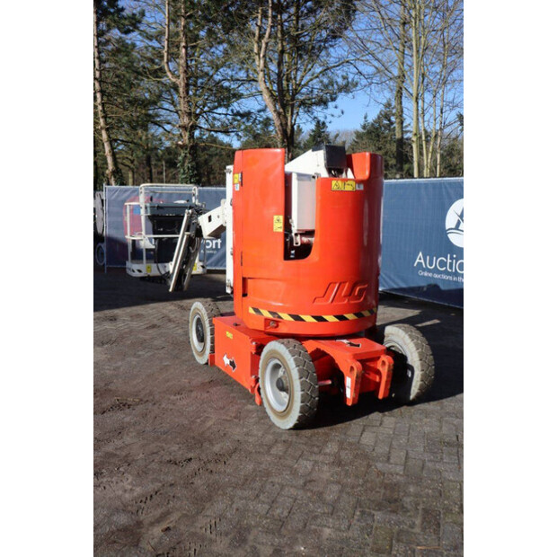 2015 JLG E450AJ-46409300