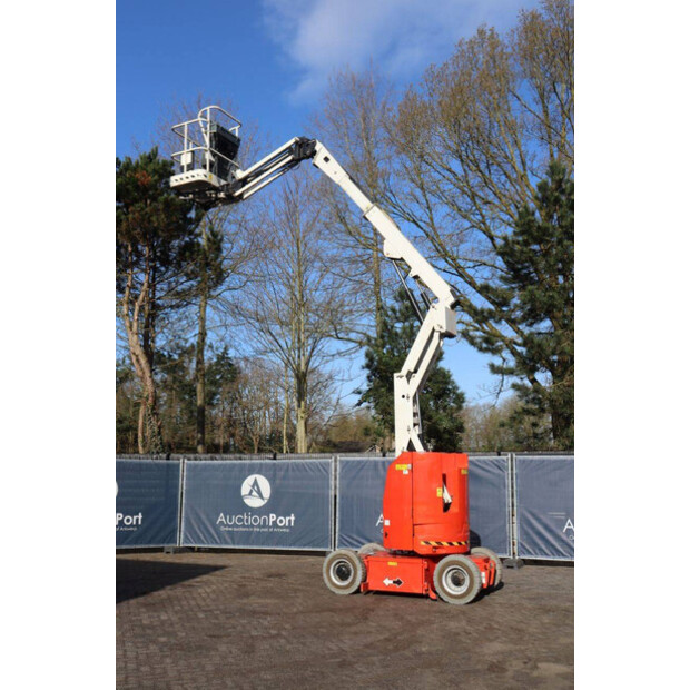 2015 JLG E450AJ-46409323