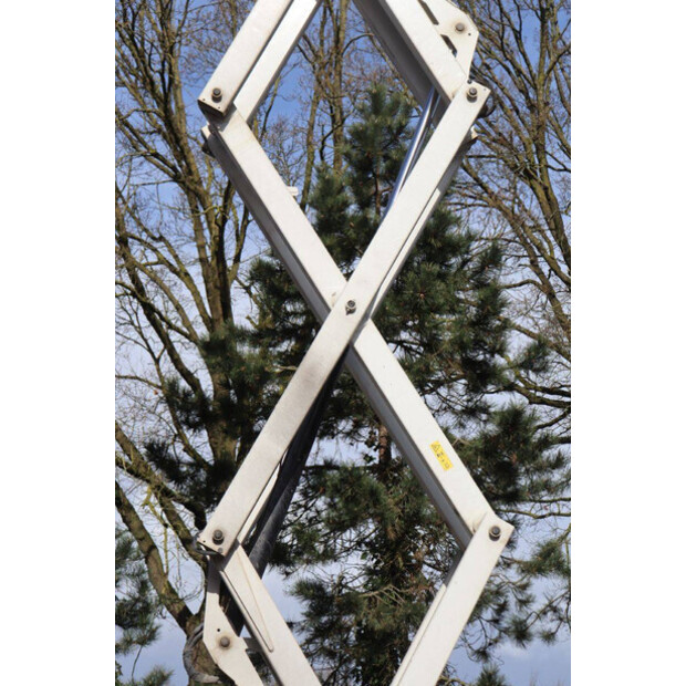 2013 جيني GS-3369-46409409