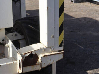 2013-genie-gs-3369-1439198-46409412