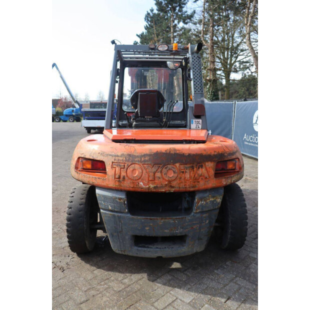 2005 Toyota D70-46409506