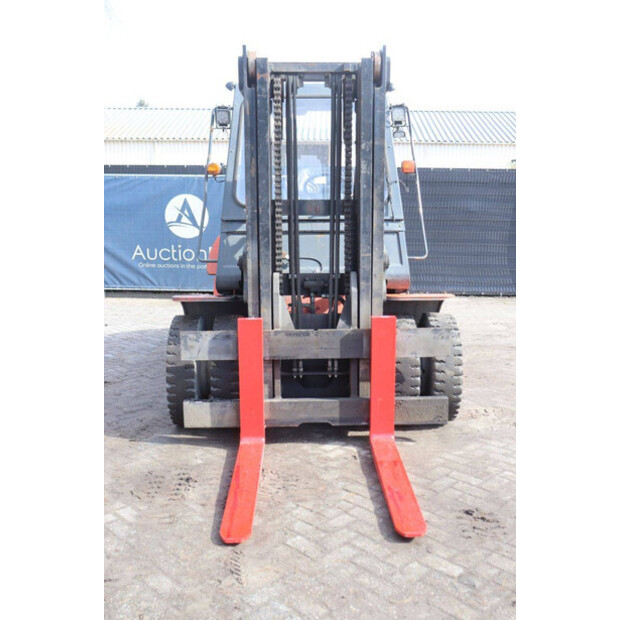 2005 Toyota D70-46409509