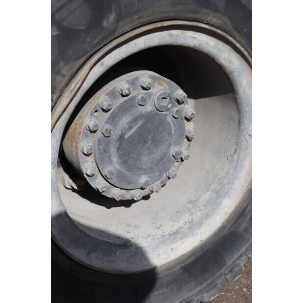 2005 Toyota D70-46409517