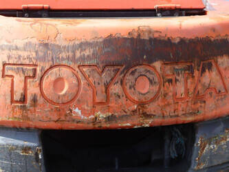 2005-toyota-d70-46409521