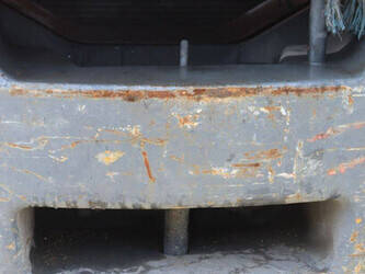 2005-toyota-d70-46409522