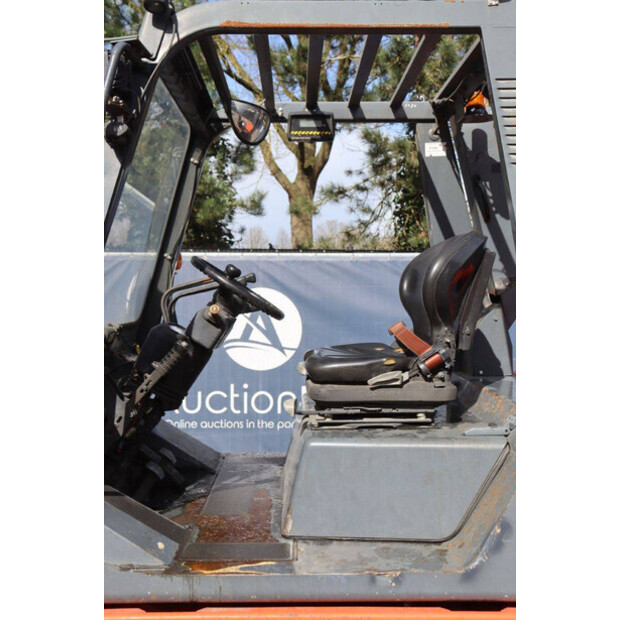 2005 Toyota D70-46409523