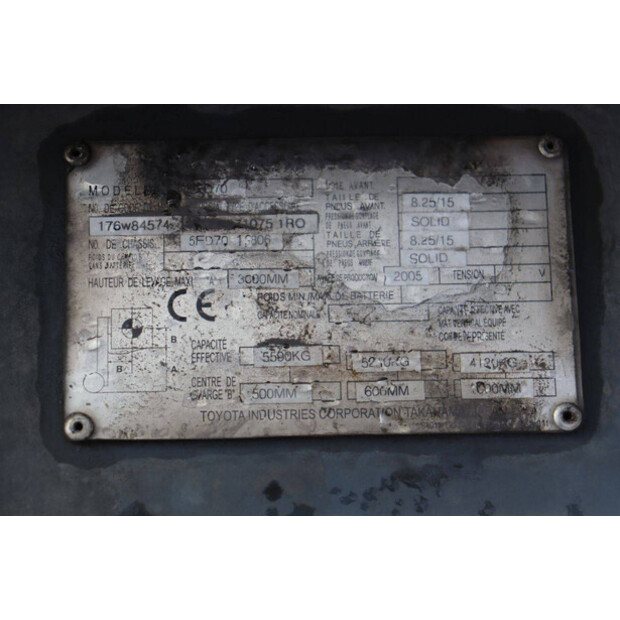 2005 Toyota D70-46409534