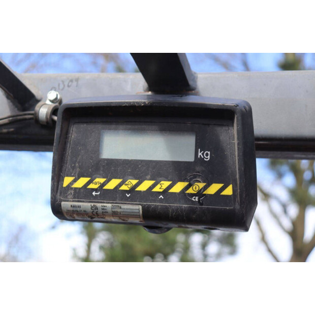 2005 Toyota D70-46409542