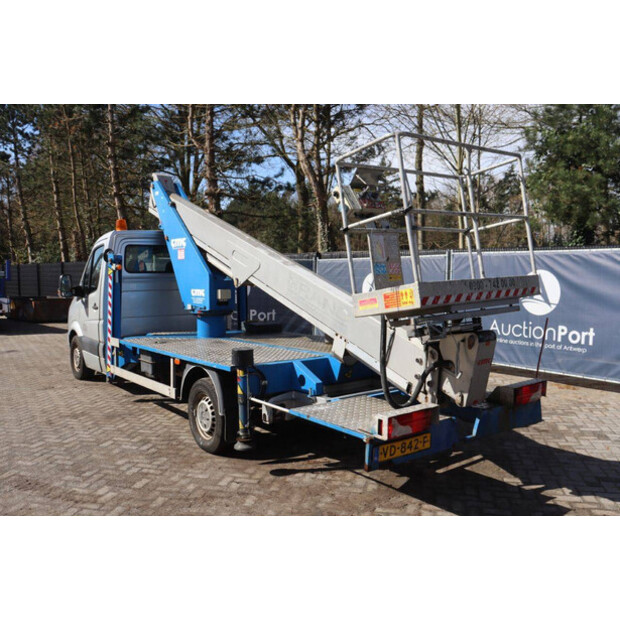 2013 Mercedes-Benz SPRINTER-46409580