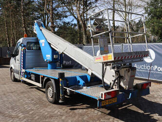 2013-mercedes-benz-sprinter-1439204-46409580