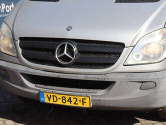 2013-mercedes-benz-sprinter-1439204-46409585