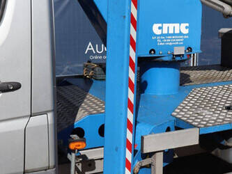 2013-mercedes-benz-sprinter-1439204-46409593