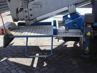 2013-mercedes-benz-sprinter-1439204-46409598