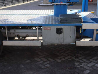 2013-mercedes-benz-sprinter-1439204-46409599