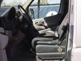 2013-mercedes-benz-sprinter-1439204-46409618