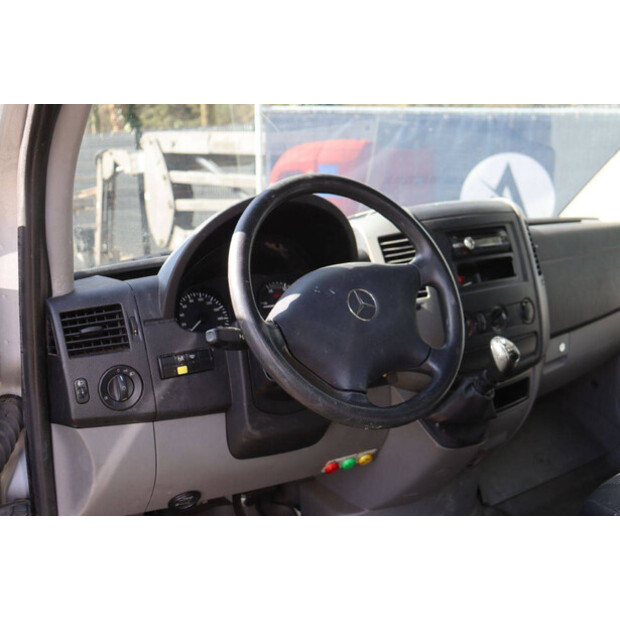 2013 Mercedes-Benz SPRINTER-46409620