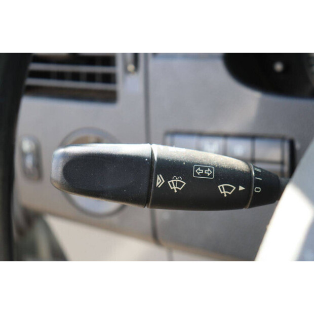 2013 Mercedes-Benz SPRINTER-46409627