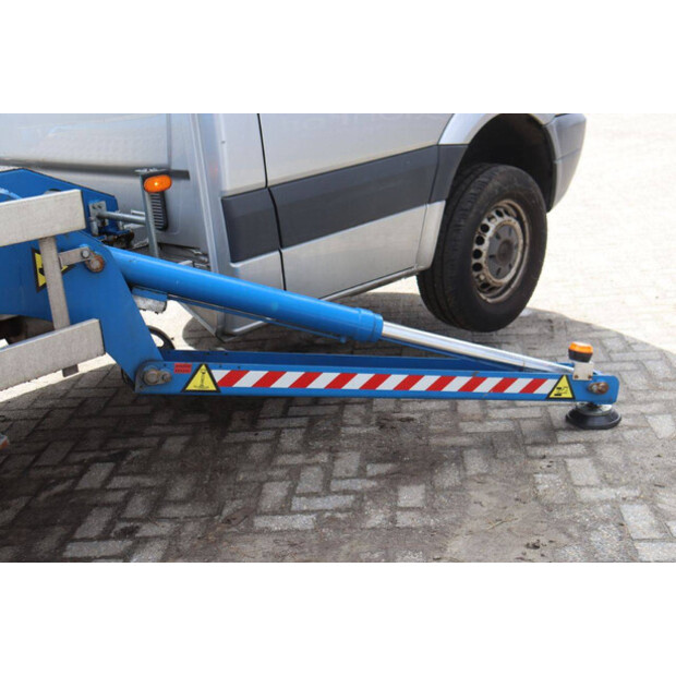 2013 Mercedes-Benz SPRINTER-46409647