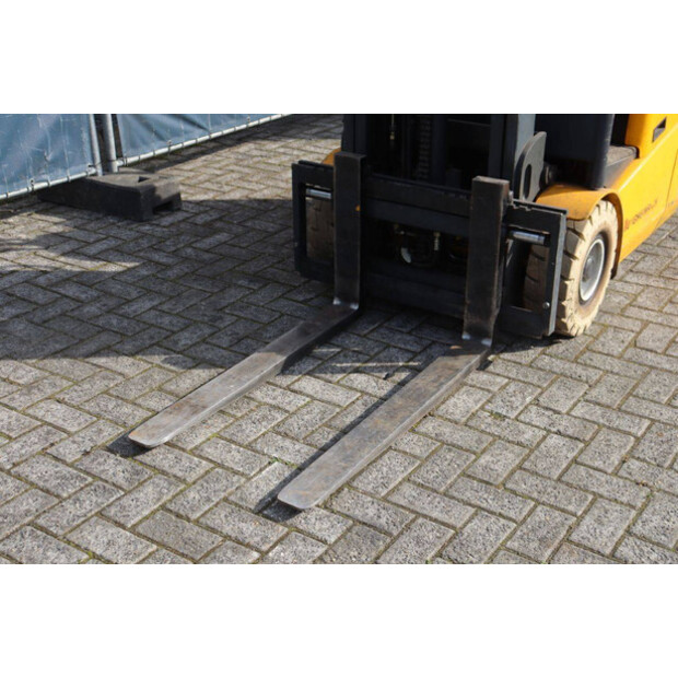 2004 جنجهينريتش EFG 110k-46409657