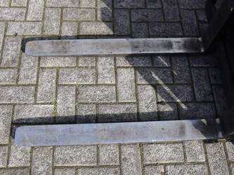 2004-jungheinrich-efg-110k-46409658