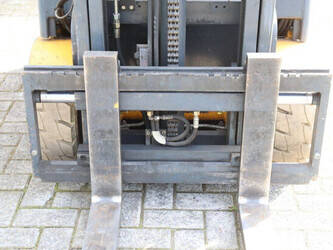 2004-jungheinrich-efg-110k-46409659