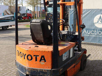 2000-toyota-4fb20-1439207-46409702