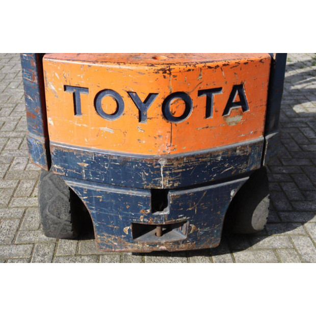 2000 تويوتا 4FB20-46409713