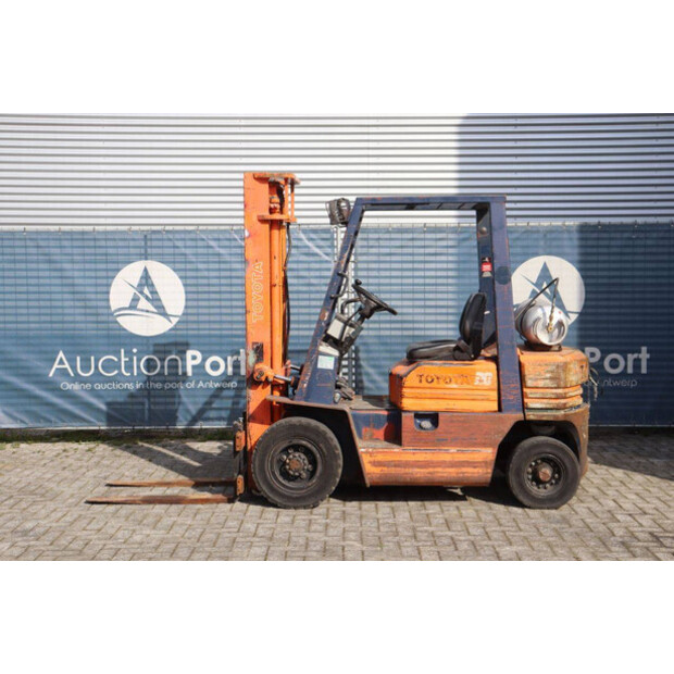 1989 Toyota 42 5F GF 20-46409751