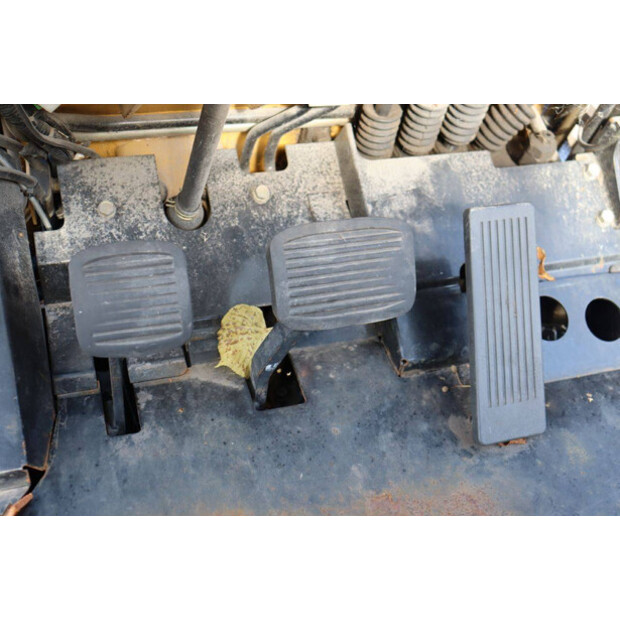 2002 Caterpillar GC45K-46409839