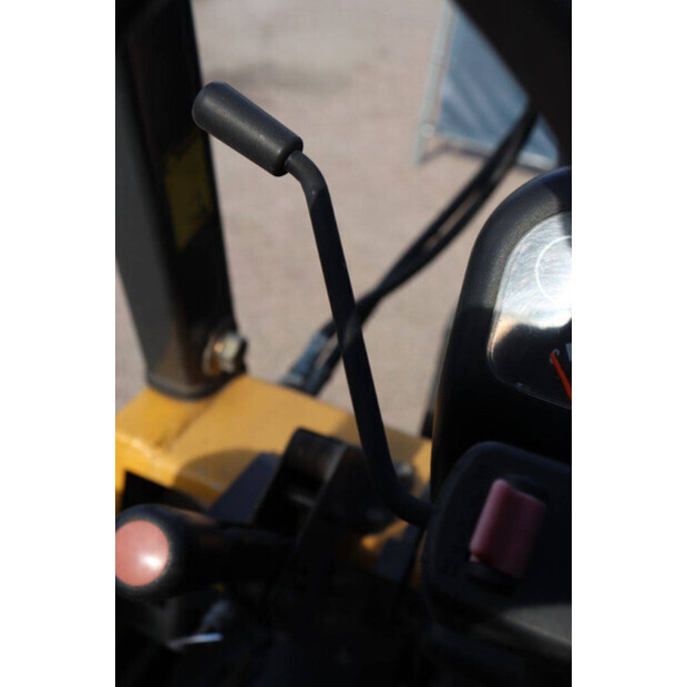 2002 Caterpillar GC45K-46409845