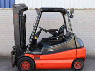 Image for 2003 Linde E30-02
