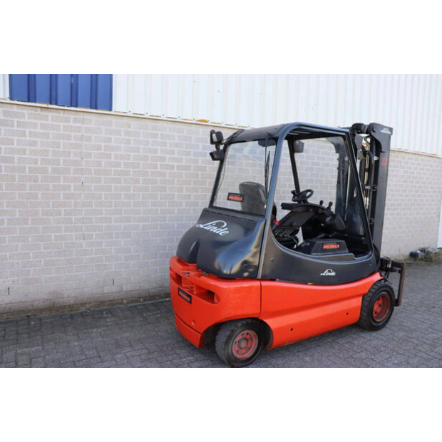 2003 Linde E30-02-46409939
