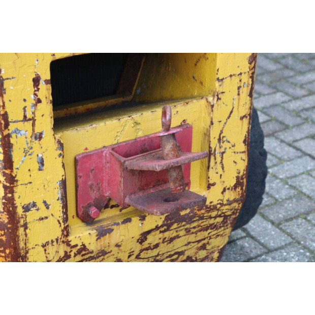 2001 Heden 4460-46409992