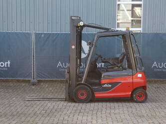 2013-linde-e25-01-1439217-46410009