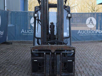 2013-linde-e25-01-1439217-46410015