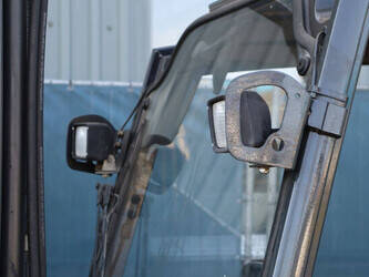 2013-linde-e25-01-1439217-46410020