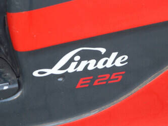 2013-linde-e25-01-1439217-46410023