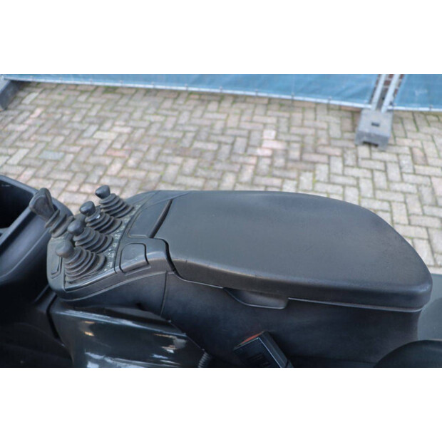 2013 Linde E25-01-46410034