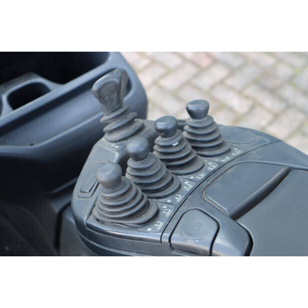 2013 Linde E25-01-46410035