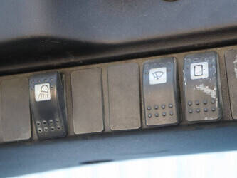 2013-linde-e25-01-1439217-46410037