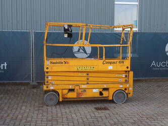 صورة ل رافعات مقصية هولوت COMPACT 10N