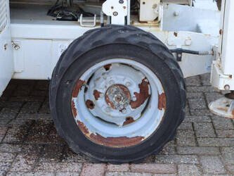 2012-genie-gs-2669-1439220-46410116