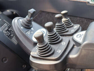 2018-still-rx70-35-1439221-46410160