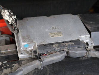 2008-linde-e30-03-1439222-46410195