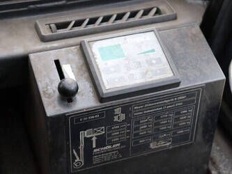 2008-linde-e30-03-1439222-46410205