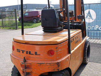 1989-still-r60-35-1439225-46410299