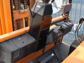 1989-still-r60-35-1439225-46410314