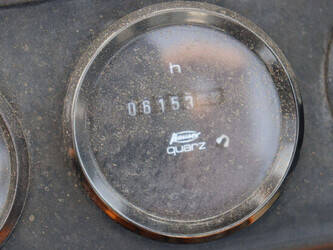 1989-still-r60-35-1439225-46410323